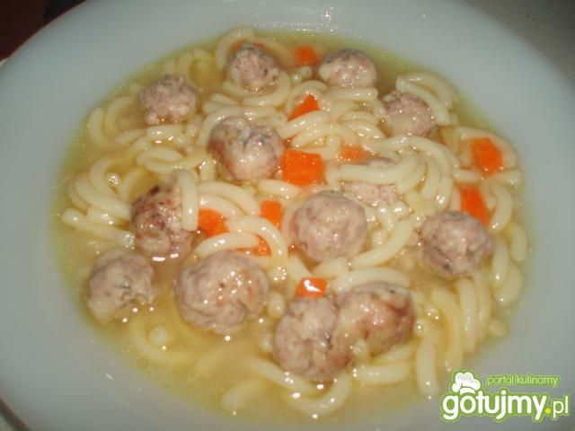 Rosołek z pulpecikami Rosołek z pulpecikami