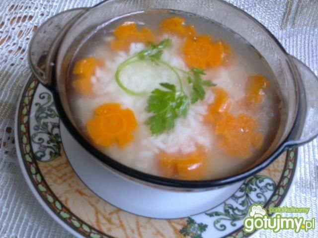 Rosołek z ryżem i marchewką Rosołek z ryżem i marchewką