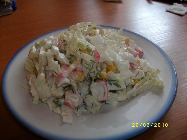 Rosyjska sałatka krabowa Rosyjska sałatka krabowa