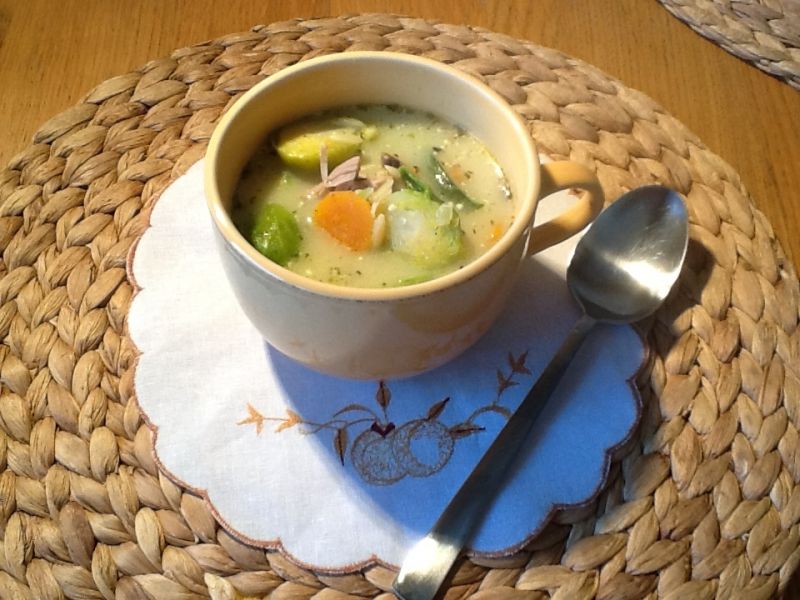 Rozgrzewająca zupa z brukselką