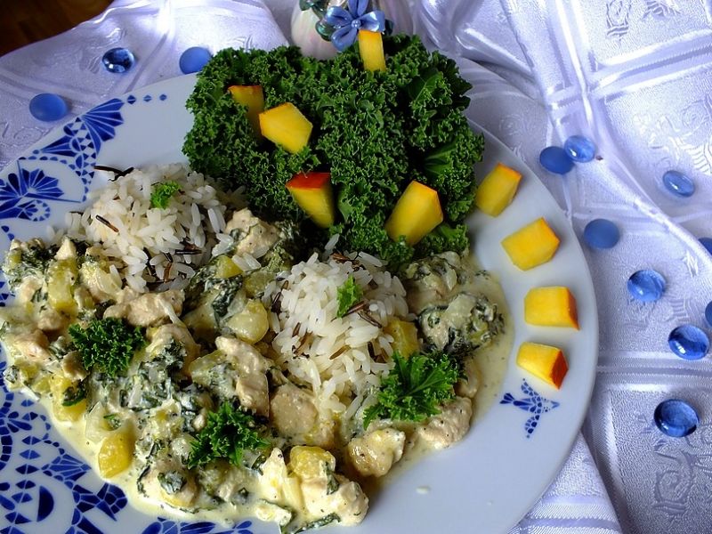 Rozgrzewający kurczak z dynią i jarmużem