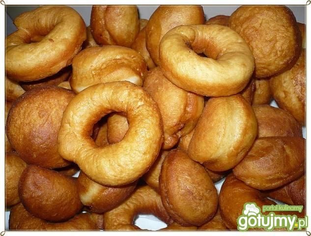 Różnokształtne pączki z makiem Różnokształtne pączki z makiem