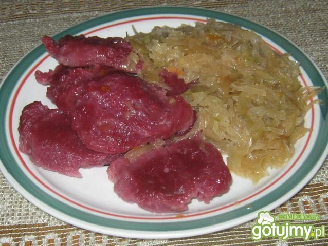 Różowe kluski kładzione