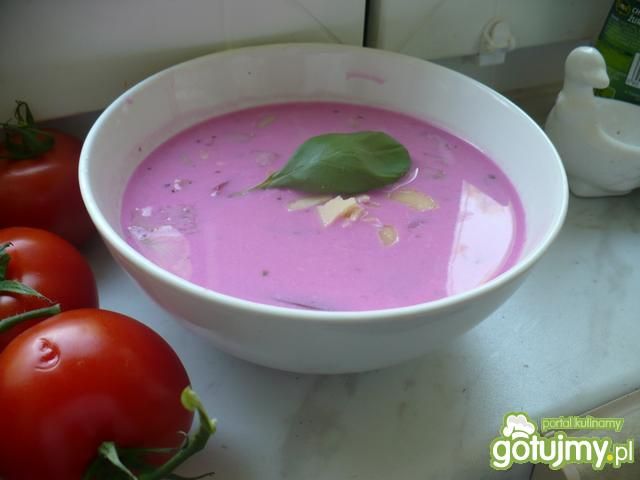 Różowy chłodnik z barszczu Różowy chłodnik z barszczu