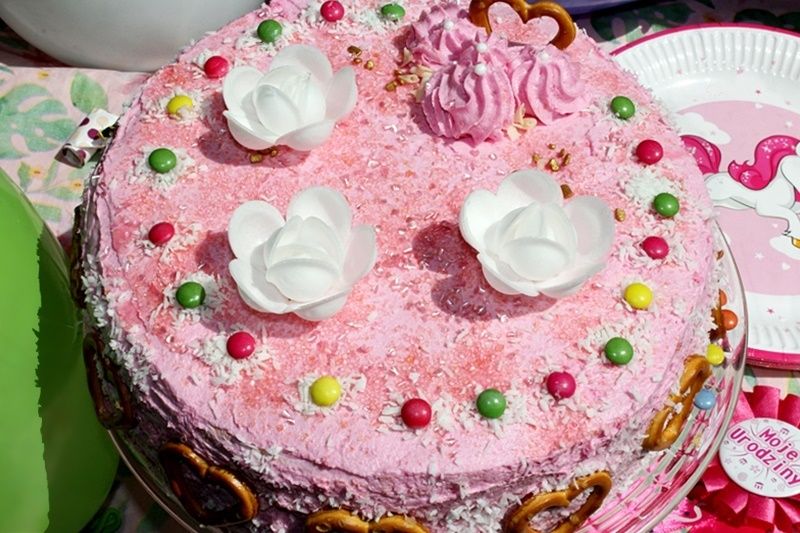 Różowy tort z malinową nutą dla dziewczynki Różowy tort z malinową nutą dla dziewczynki