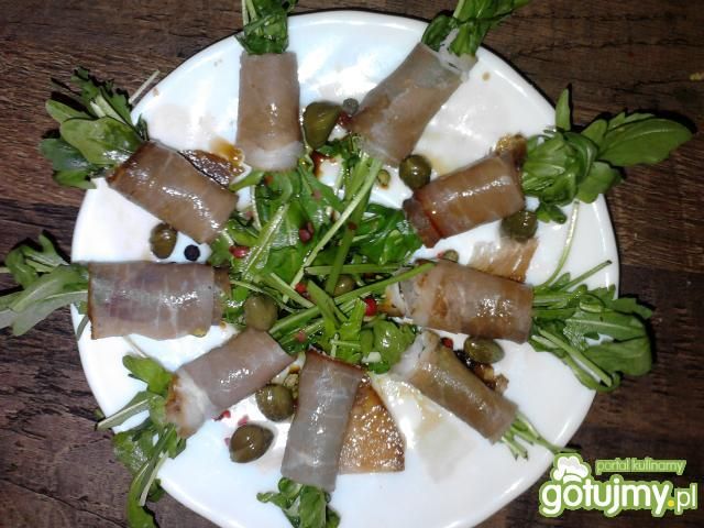 Rukola w szynce długodojrzewającej Rukola w szynce długodojrzewającej