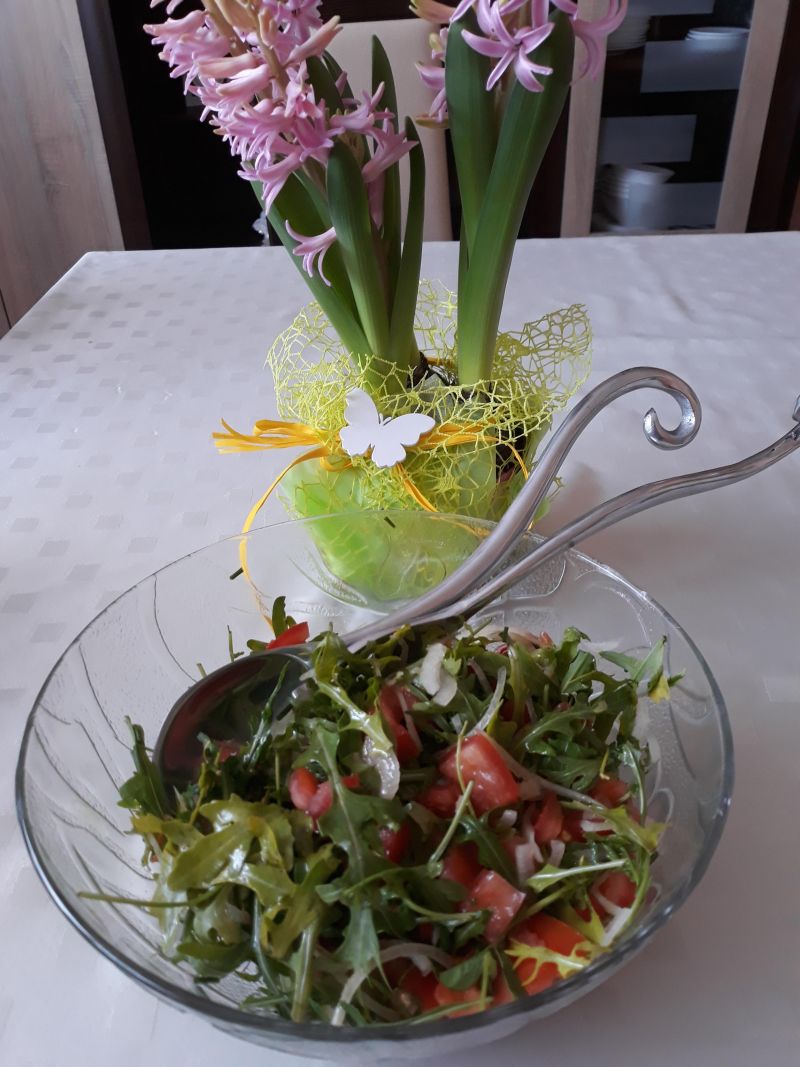 Rukola z towarzystwem