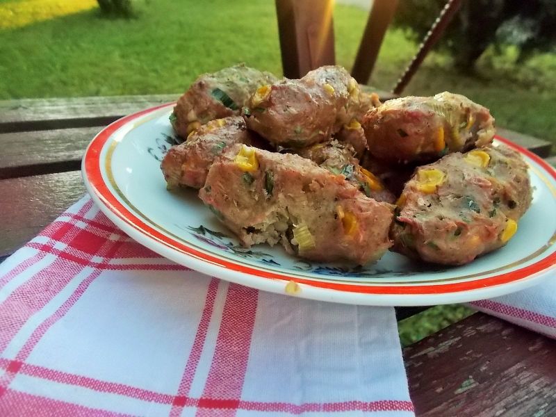 Ruloniki z grilla na mięsie mielonym Ruloniki z grilla na mięsie mielonym
