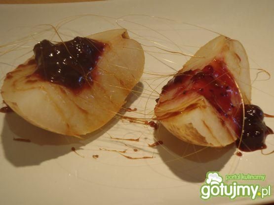 Rumowa gruszka chińska z konfiturą