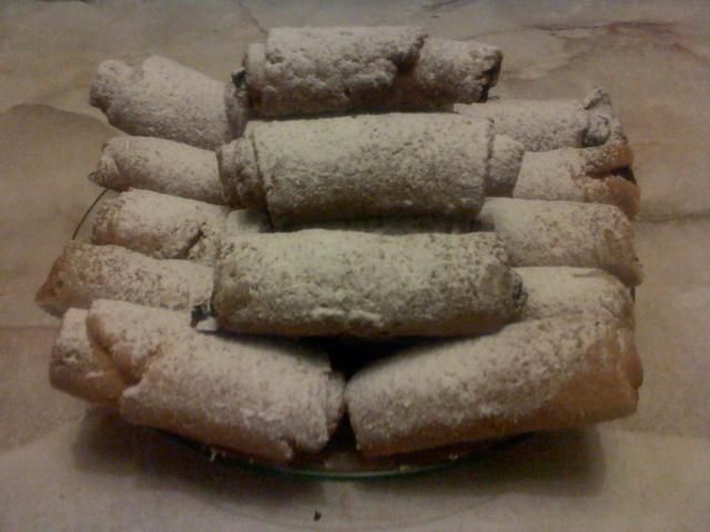 Rurki drożdżowe z owocami Rurki drożdżowe z owocami