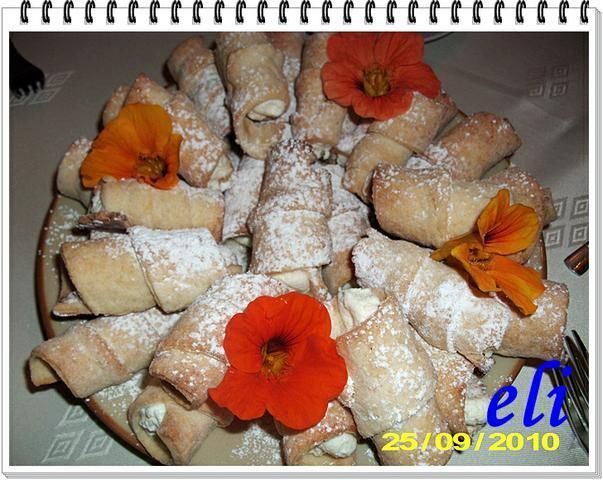 Rurki Eli z bitą śmietaną