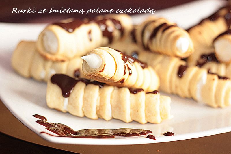 Rurki ze śmietaną i czekoladą