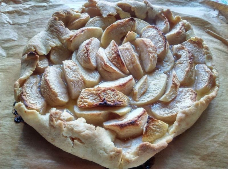 Rustykalna tarta z jabłkami