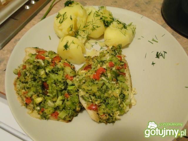 Ryba pod pierzynka z warzyw Ryba pod pierzynka z warzyw