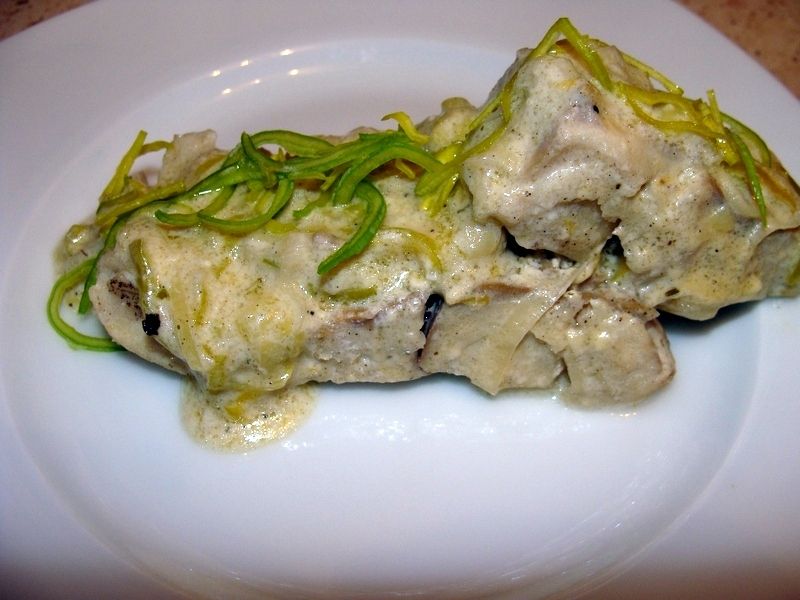 Ryba pod porem i śmietaną