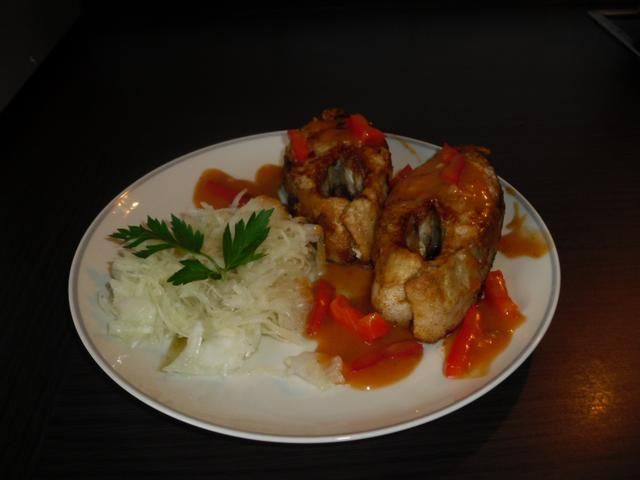 Ryba w sosie paprykowym.