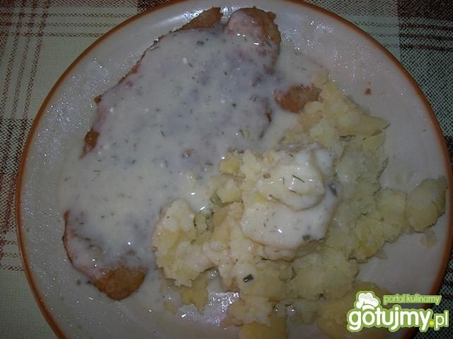 Ryba w sosie śmietanowym z koprem