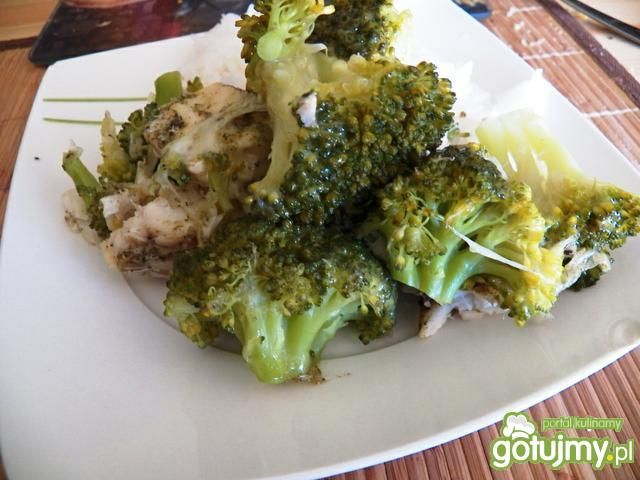 Ryba z brokułami Ryba z brokułami