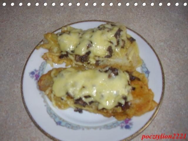 Rybcia pod pieczarkowo-serową kołderką:) Rybcia pod pieczarkowo-serową kołderką:)