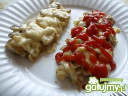 Rybka pod cebulą, pieczarkami i serem Rybka pod cebulą, pieczarkami i serem