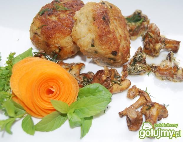 Rybne kotleciki z kurkami  Rybne kotleciki z kurkami