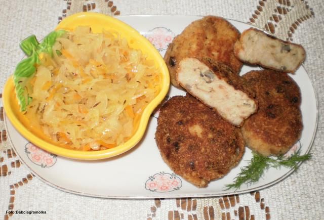 Rybno-pieczarkowe kotlety : Rybno-pieczarkowe kotlety :