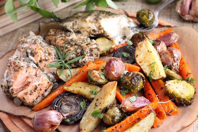 Ryby z warzywami z piekarnika 