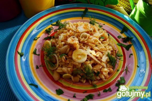 Ryż brązowy z solą i fasolą  Ryż brązowy z solą i fasolą