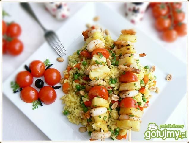 Ryż curry z egzotycznymi szaszłykami  Ryż curry z egzotycznymi szaszłykami