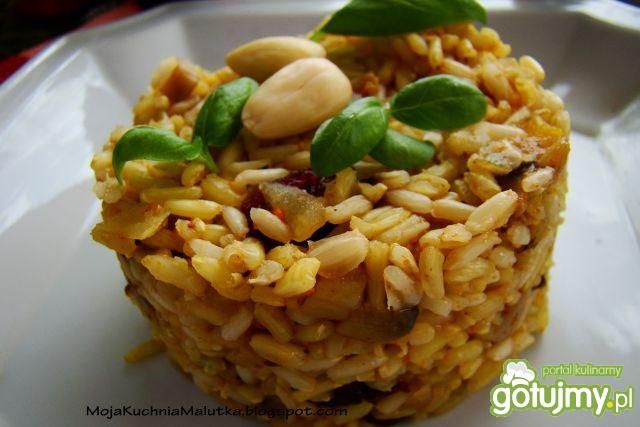 Ryż curry z żurawina i migdałami Ryż curry z żurawina i migdałami