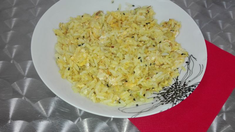 Ryż smazony z jajecznicą Ryż smazony z jajecznicą