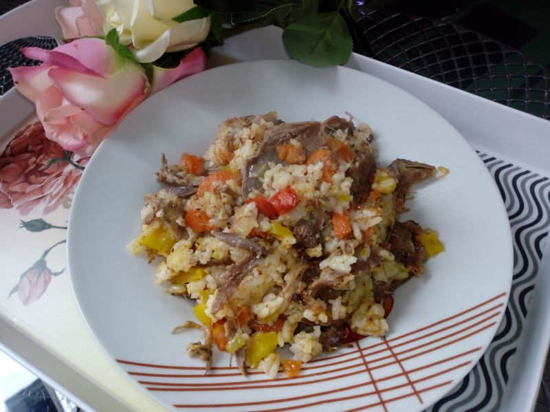 Ryż z kurczakiem z rosołu i warzywami