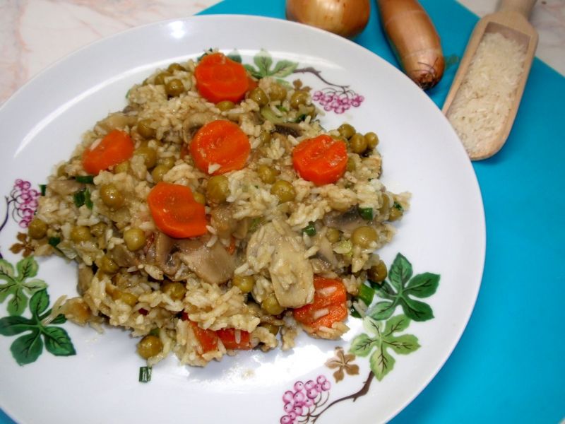 Ryż z pieczarkami z patelni