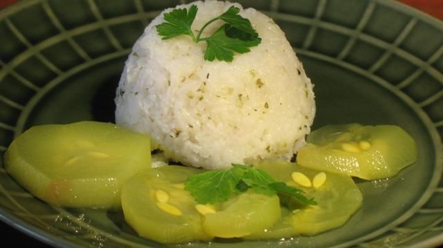 Ryż z sosem sojowym i majerankiem