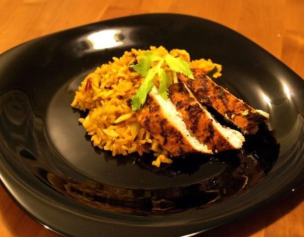 ryż z suszonymi owocami i kurczakiem ryż z suszonymi owocami i kurczakiem