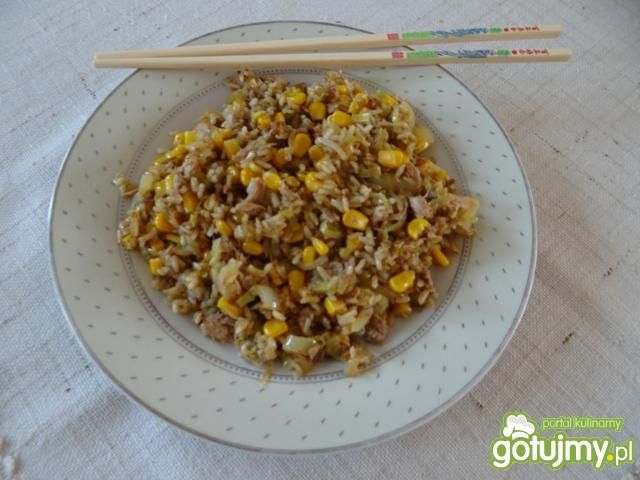 Ryż z tuńczykiem                      