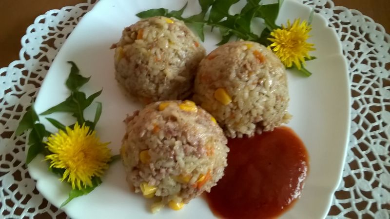 Ryż z warzywami i mięsem