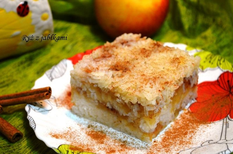 Ryż zapiekany z jabłkami 