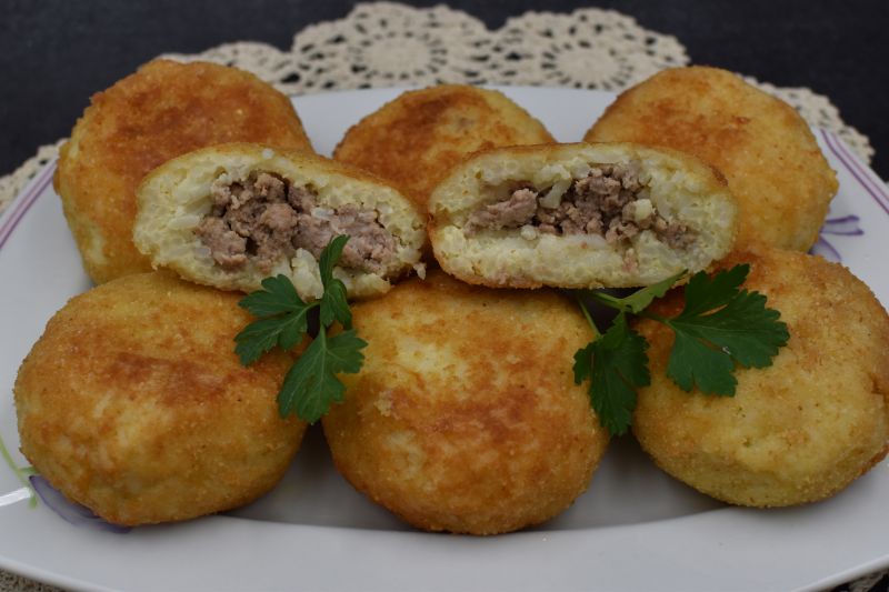 Ryżowe kulki z mięsem Ryżowe kulki z mięsem