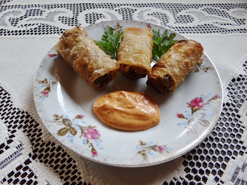 Sajgonki z mięsem mielonym Sajgonki z mięsem mielonym