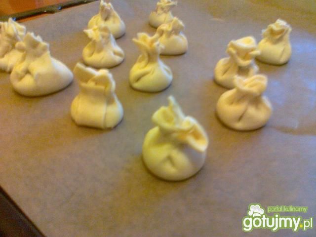 Sakiewki z jabłkowo-cynamonową konfiturą