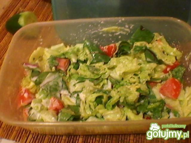 sałata z botwinką i śmietaną sałata z botwinką i śmietaną