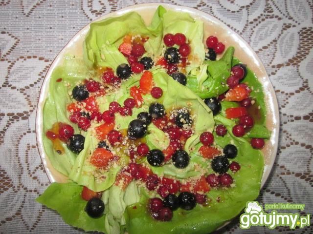 Sałata z porzeczkami Sałata z porzeczkami