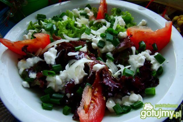 Sałata z serkiem białym 