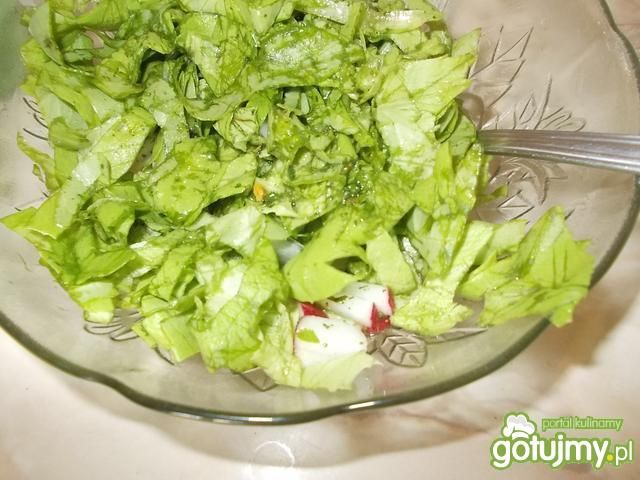 Sałata z sosem Sałata z sosem