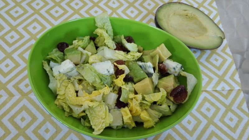 Sałatka 11 Avocado-ser pleśniowy Dieta 1200 kalori