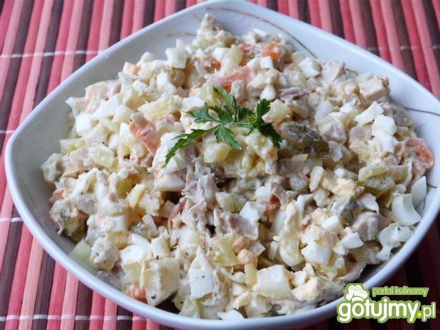 Sałatka a wędzonej makreli z pieczarkami Sałatka a wędzonej makreli z pieczarkami