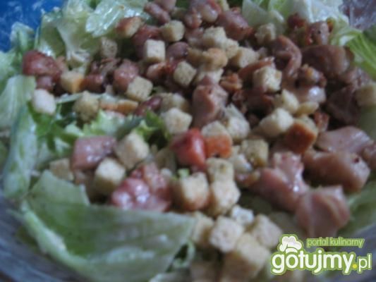 Sałatka a'la Cezar Sałatka a'la Cezar