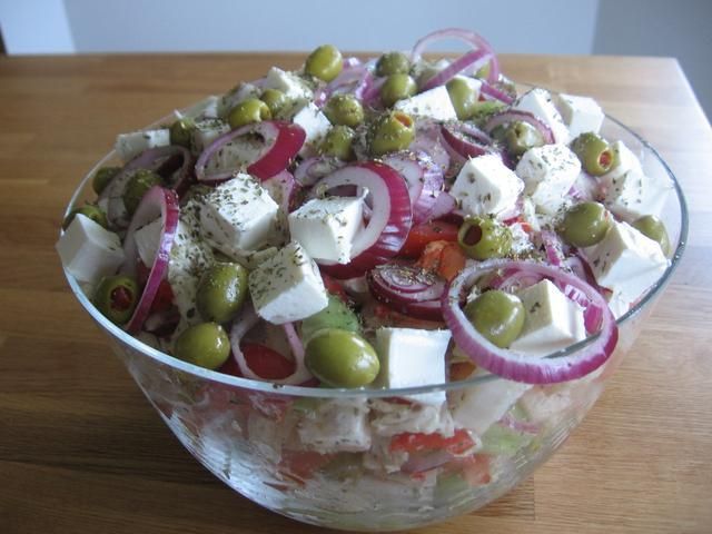 Sałatka a'la grecka