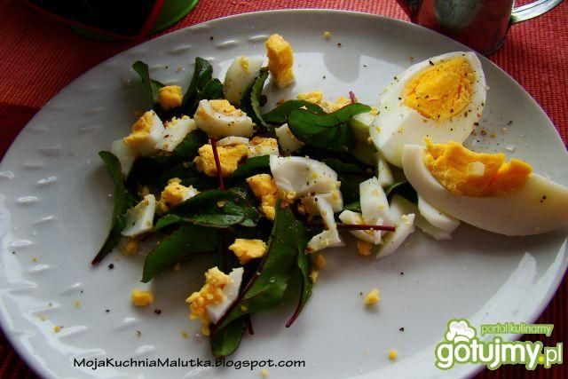Sałatka botwinkowa z jajkiem 